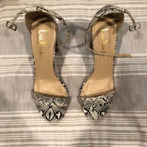 Snake skinned chunky heels
